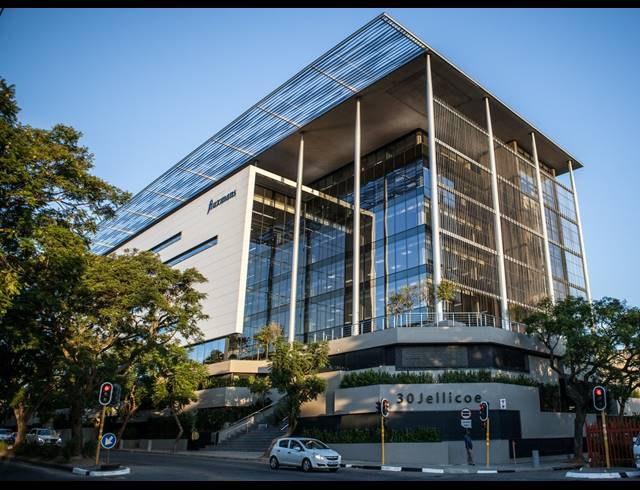 1,638M² OFFICE TO LET IN ROSEBANK